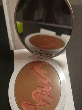 FLYTE.70 ColorBack Burnished Bronze Pressed Bronzer Vacation 8.5g NIB